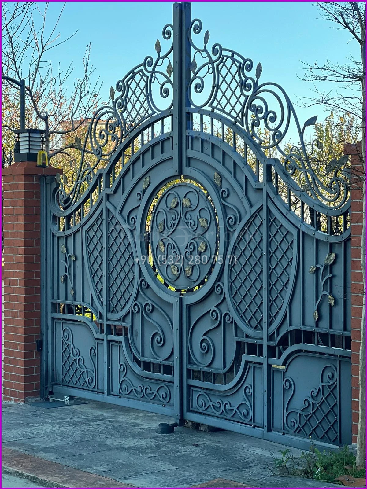 Otomatik Garaj Kapılarında Güvenlik Sensörlerinin Önemi